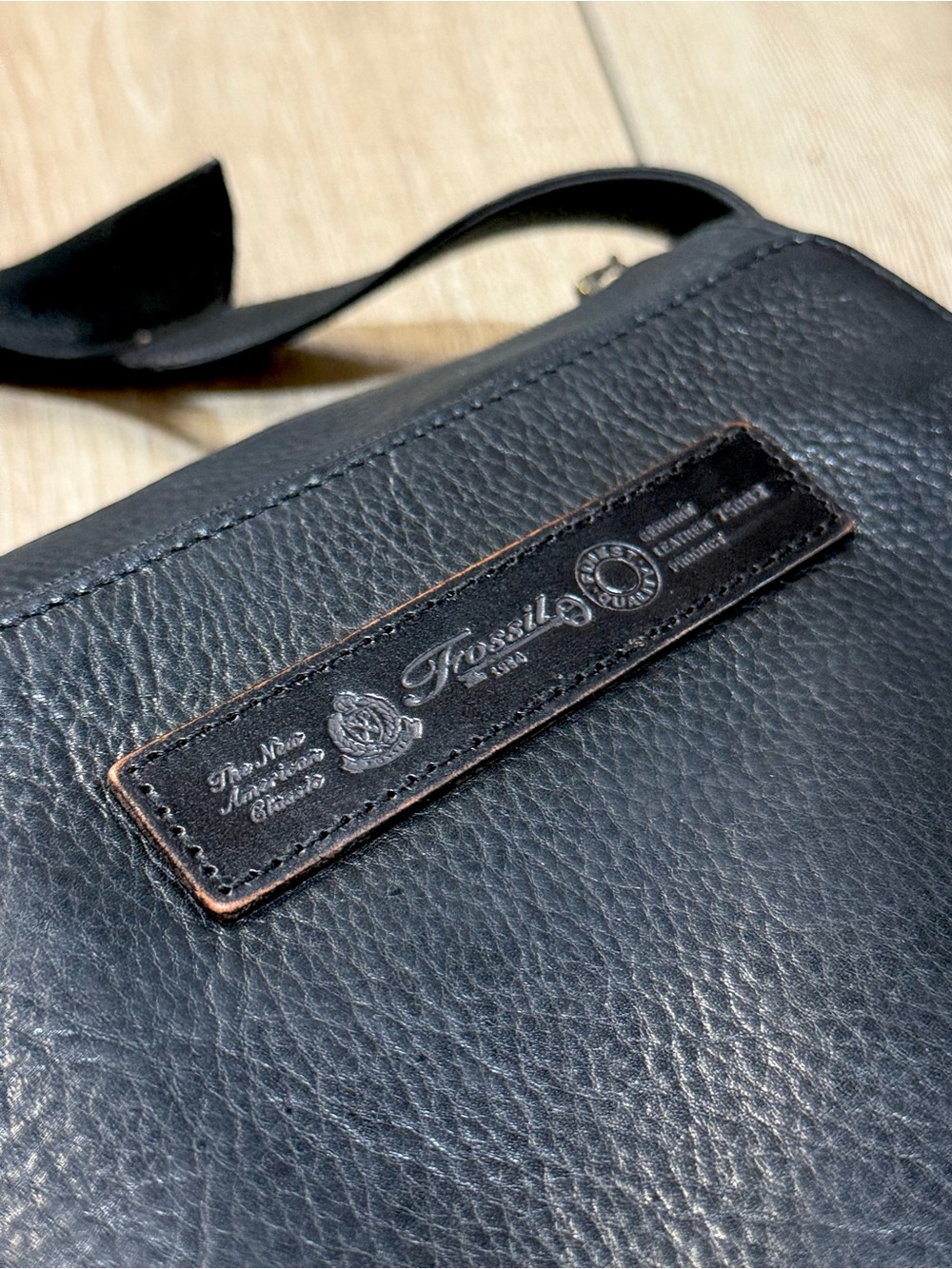 Vintage 1954 Black Fossil Pebbled Leather Crossbody Bag 75082 Key Charm - Picture 10 of 16